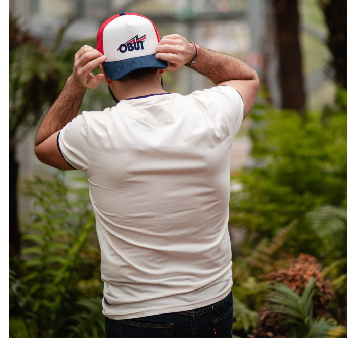 Baseball cap with retro logo