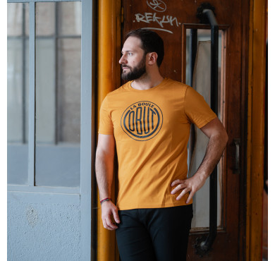 Camiseta de hombre mostaza
