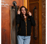 Chaqueta con capucha de mujer