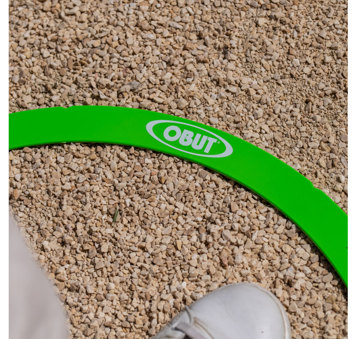 14 groene, stijve petanquecirkels