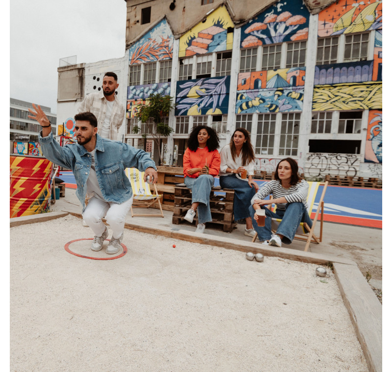 Vintage strandstoel met mascotte