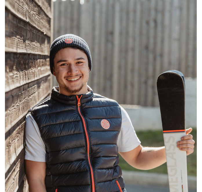 Blauwe muts met vintage Obut-logo