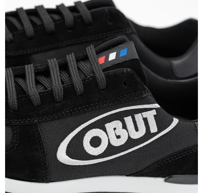 Schwarze OBUT Sportschuhe