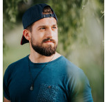 Marineblauwe sportswear pet