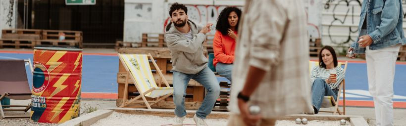 Decoration and furnishings